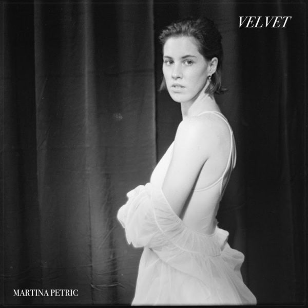 Portada Martina Petric "Velvet"